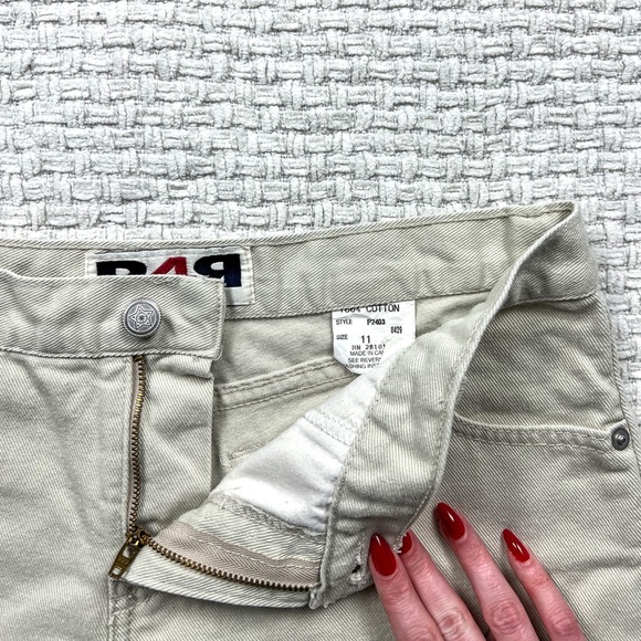 Y2K R4R Cream Denim Mini Shorts - Picture 6 of 7